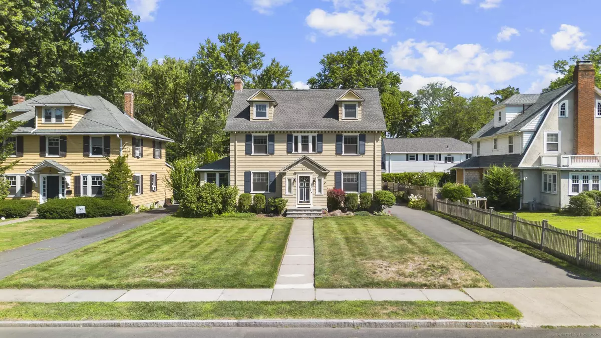 West Hartford, CT 06119,270 Fern Street