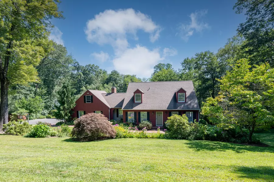 7 South Ridge Road, Brookfield, CT 06804