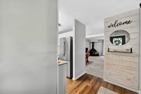 Simsbury, CT 06070,19 Wiggins Farm Drive #F