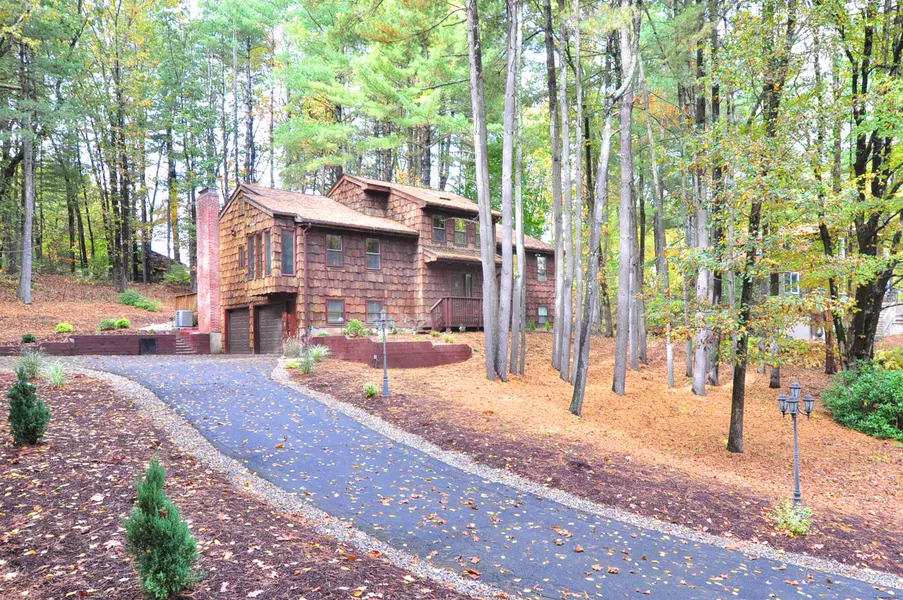 39 Woodduck Farms Road, Windsor, CT 06095