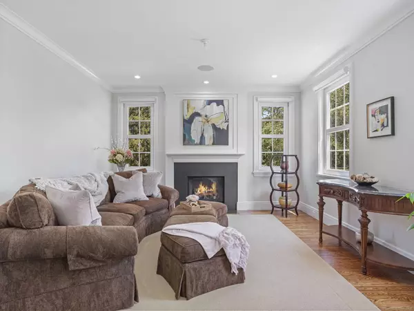 Norwalk, CT 06854,445 Flax Hill Road