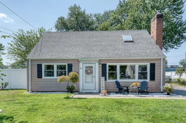 37 Wrights Lane, Glastonbury, CT 06033