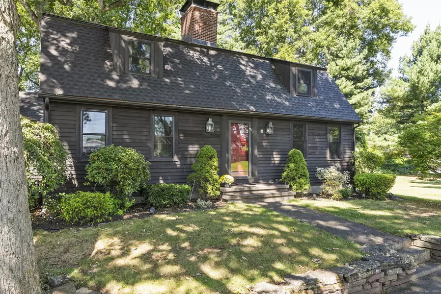 5 Robeth Lane, Wethersfield, CT 06109