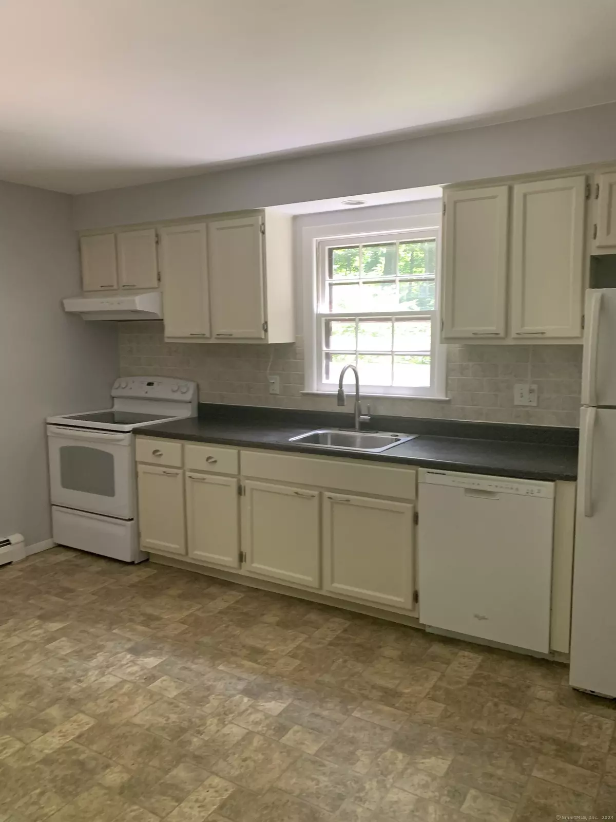 Southbury, CT 06488,12 Church Road