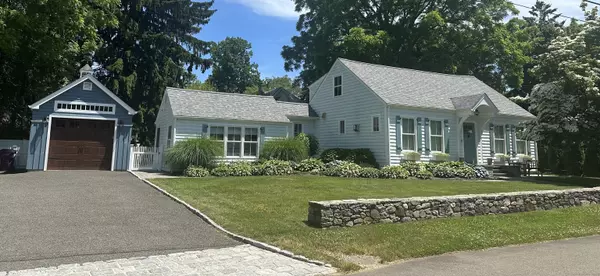 30 Lawson Drive, Madison, CT 06443