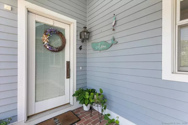Branford, CT 06405,101 Limewood Avenue #APT 4