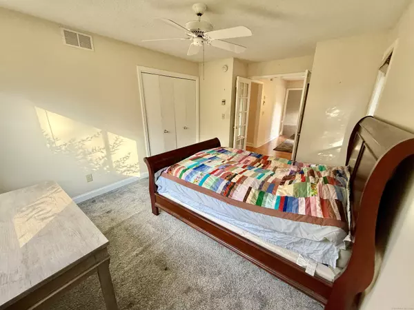 Southbury, CT 06488,643 Heritage Village #A