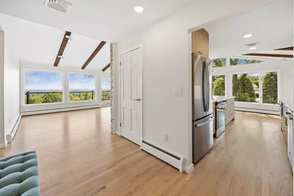 West Hartford, CT 06117,124 Ferncliff Drive