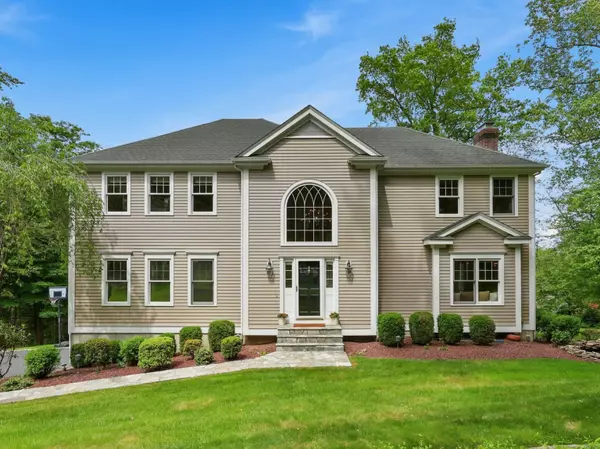 15 Golf View Drive, Easton, CT 06612