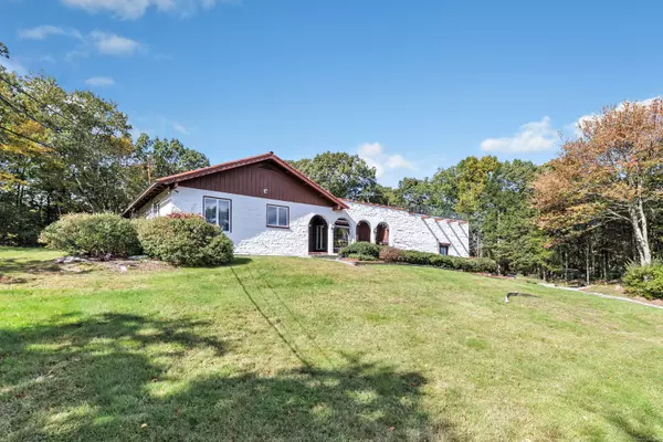 48 Tower Lane, Shelton, CT 06484