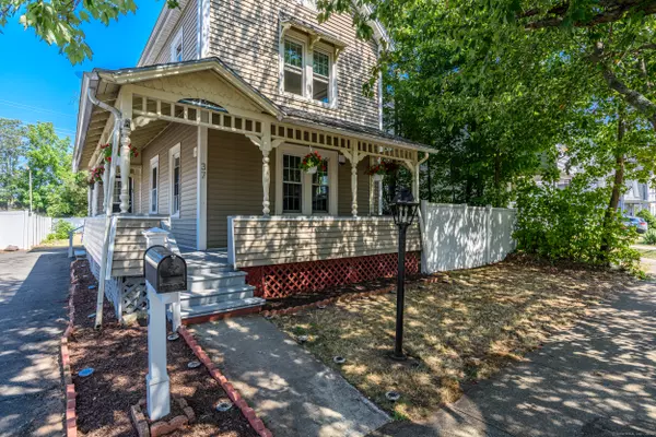 37 George Street, West Haven, CT 06516