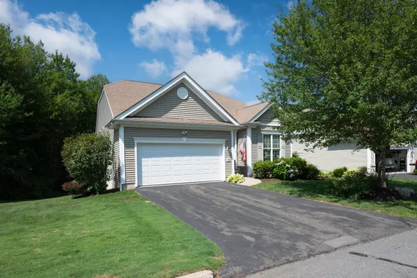 106 Country Club Drive #106, Oxford, CT 06478