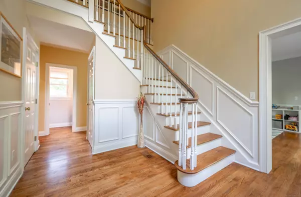 Brookfield, CT 06804,64 Riverford Road