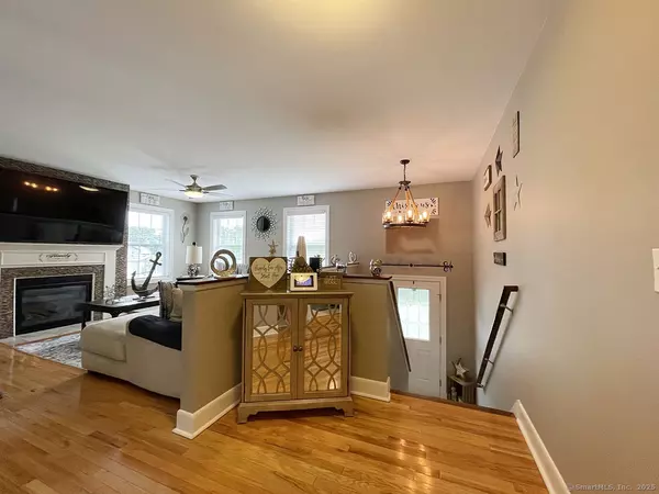 Waterbury, CT 06708,48 Glenford Drive