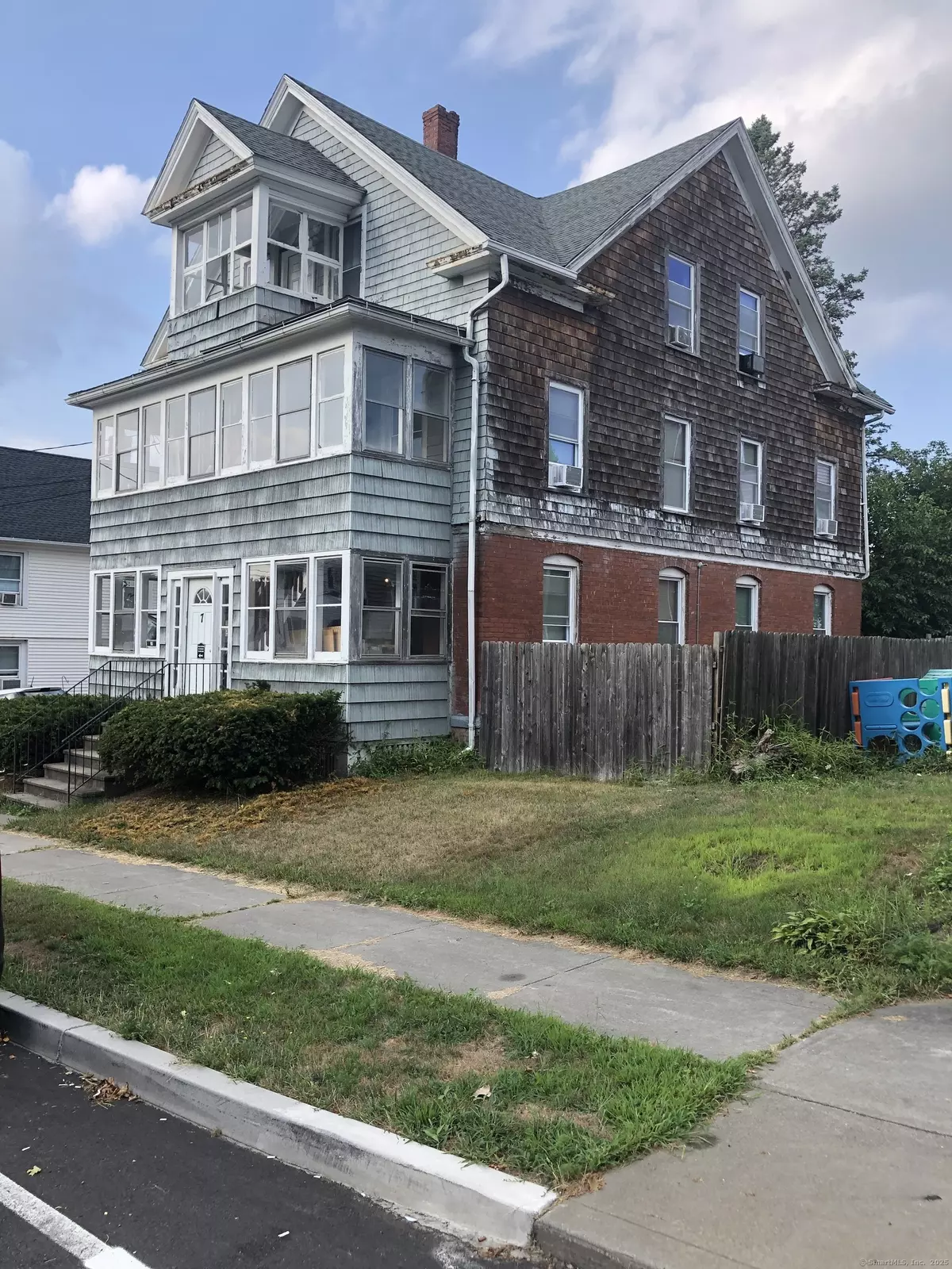 Plymouth, CT 06790,7 Allen Street