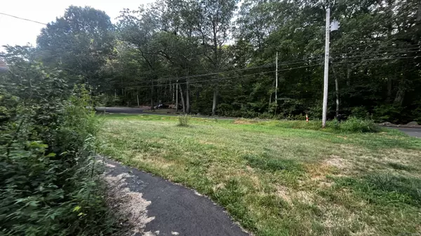 Hamden, CT 06514,1120 Wintergreen Avenue