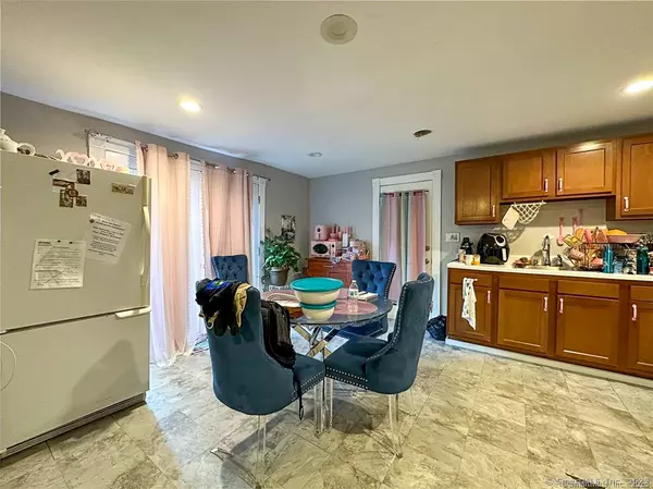 Waterbury, CT 06704,96 Dracut Avenue