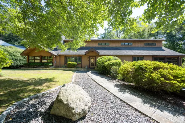 41 Blue Ridge Drive, Trumbull, CT 06611
