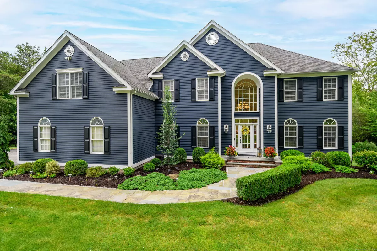 Newtown, CT 06482,5 Cider Mill Road