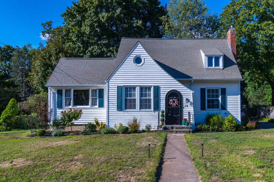 15 Laydon Avenue, North Haven, CT 06473