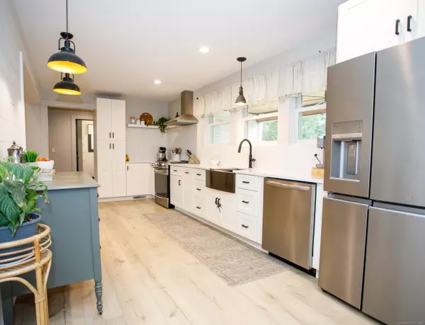 Killingly, CT 06241,498 Bailey Hill Road