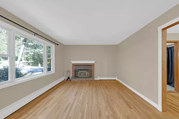 Brookfield, CT 06804,45 North Mountain Road