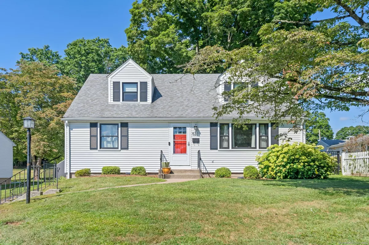 West Hartford, CT 06110,521 South Main Street