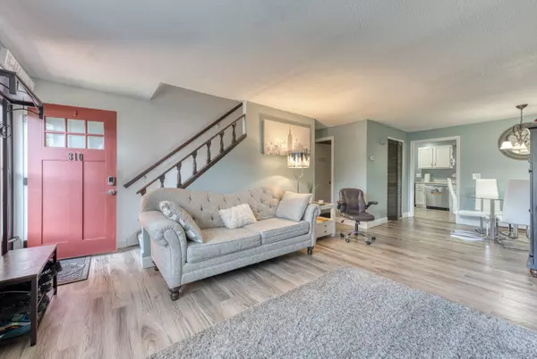 Windsor, CT 06095,310 High Path Road #310