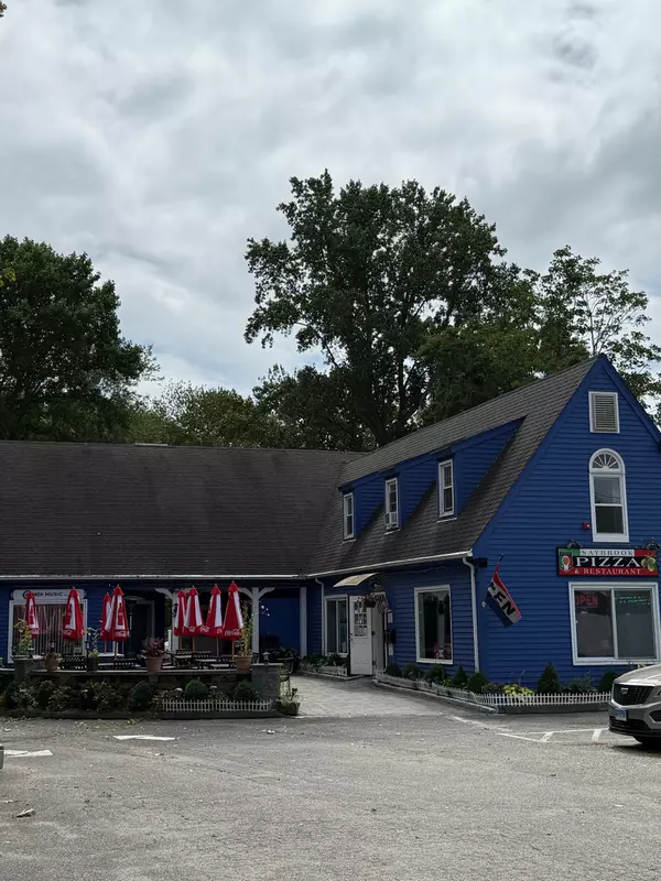 1550 Boston Post Road #3, Old Saybrook, CT 06475