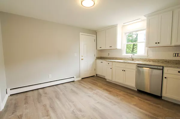 New Britain, CT 06053,17 Pinehurst Avenue #1st Floor