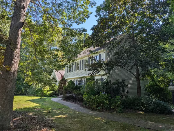 Madison, CT 06443,18 Kelsey Springs Drive