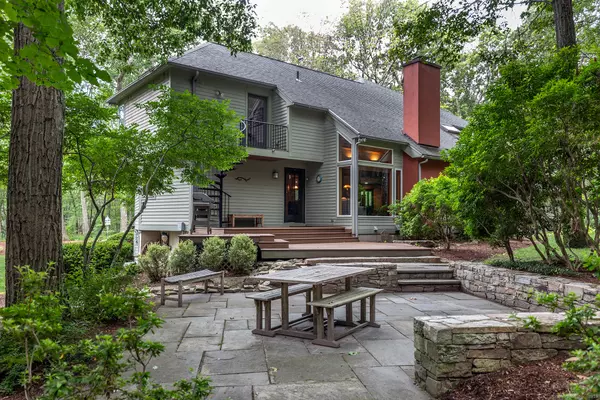 Bridgewater, CT 06752,20 Mine Hill Road East