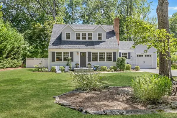 17 Burchard Lane, Norwalk, CT 06853