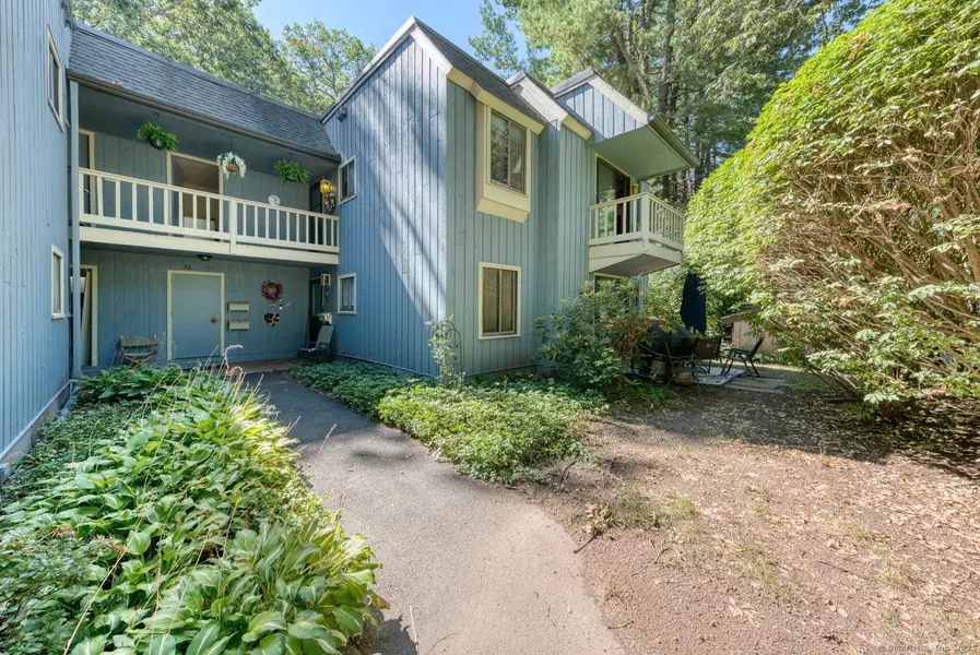 18 Coach Drive #18, Southington, CT 06489