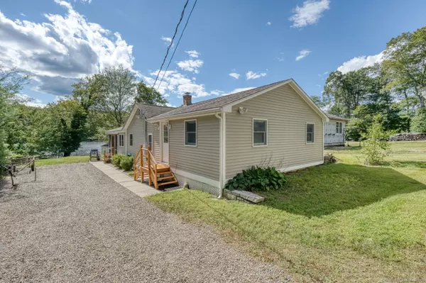 Colchester, CT 06415,213 Lakeview Drive