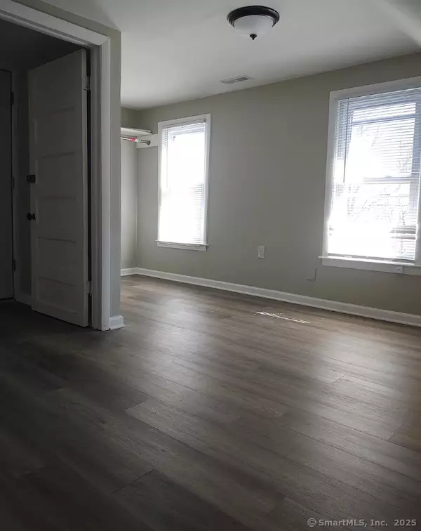 New Haven, CT 06511,16 Dorman Street #3