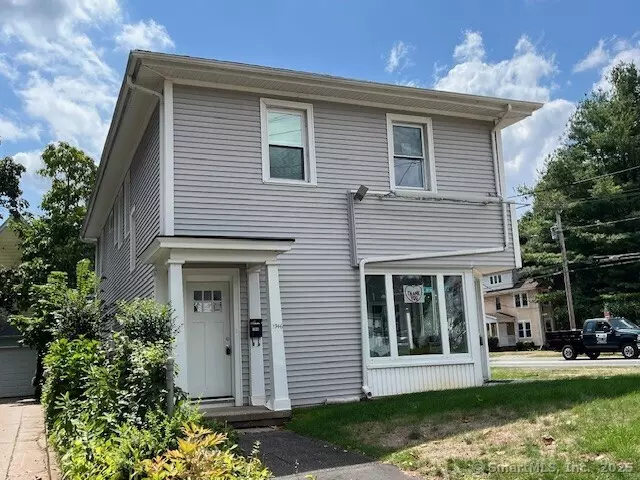 New Haven, CT 06515,1946 Chapel Street #2nd Floor