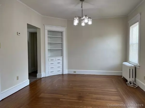 New Haven, CT 06515,1946 Chapel Street #2nd Floor