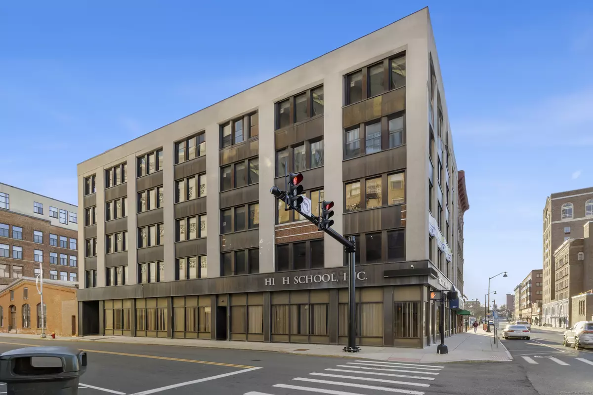 Hartford, CT 06103,273 Asylum Street