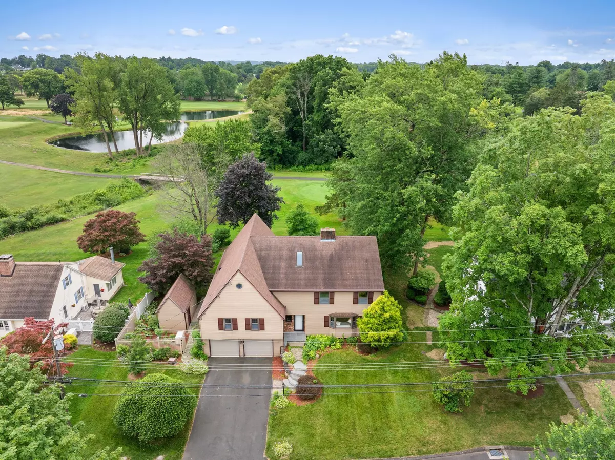 West Hartford, CT 06107,39 Pheasant Hill Drive