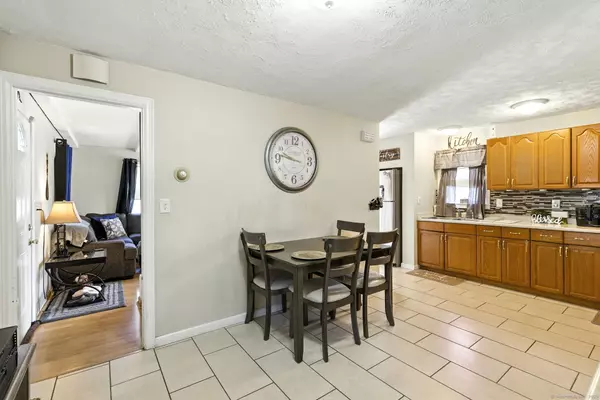 Manchester, CT 06040,30 Seaman Circle