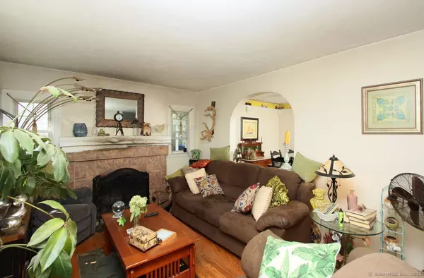 Hamden, CT 06517,520 Hartford Turnpike