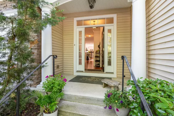 Middlebury, CT 06762,2 Dogwood Court #2