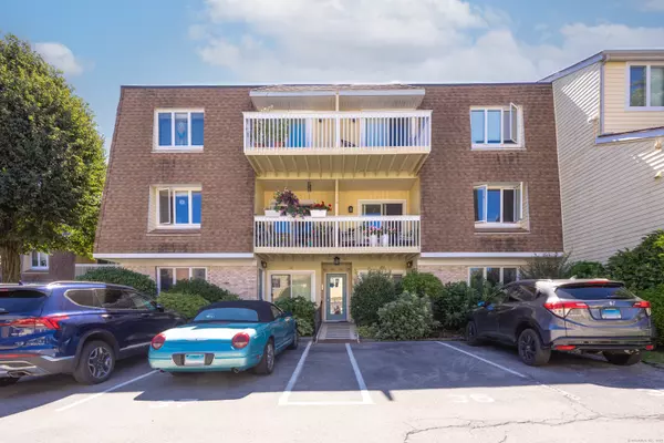 Stamford, CT 06902,61 Seaview Avenue #APT 55