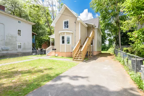 Hartford, CT 06120,37 Martin Street