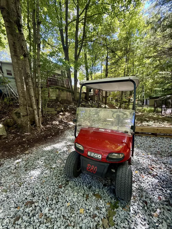 Stafford, CT 06076,8 South Road Road #R80