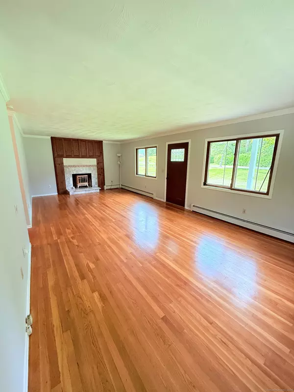 Tolland, CT 06084,476 Old Stafford Road