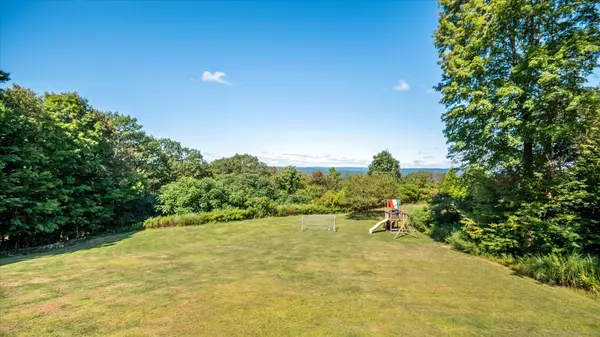 Avon, CT 06001,189 Deercliff Road