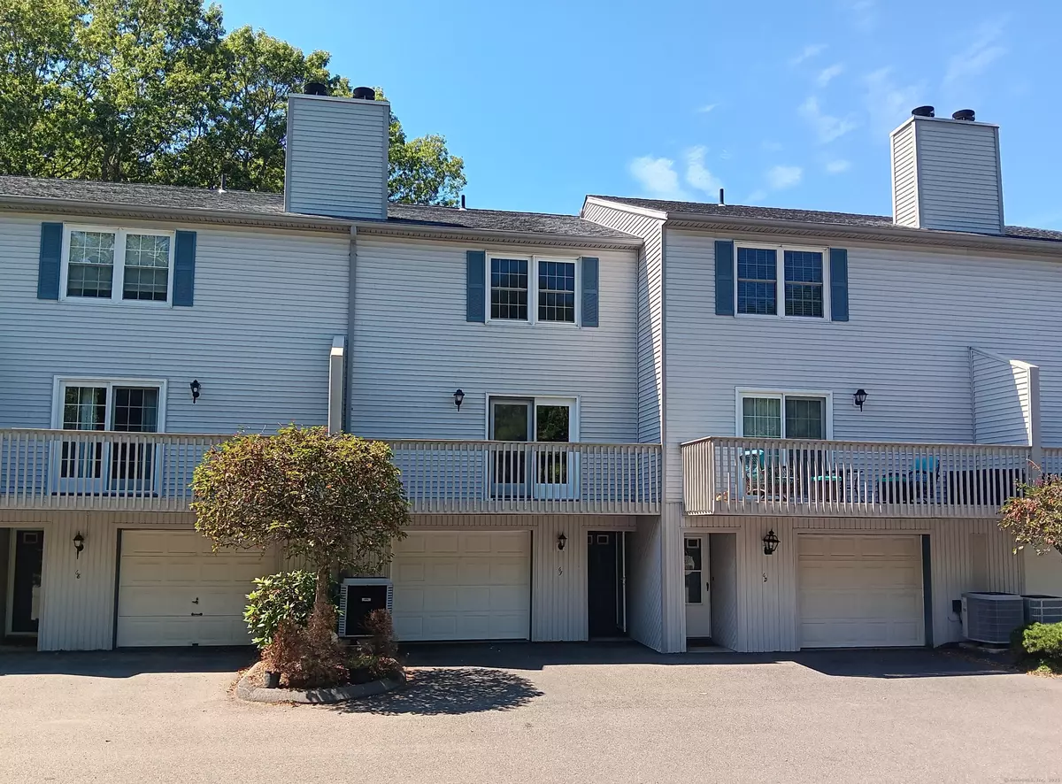 Wolcott, CT 06716,20 Wolf Hill Road #6F