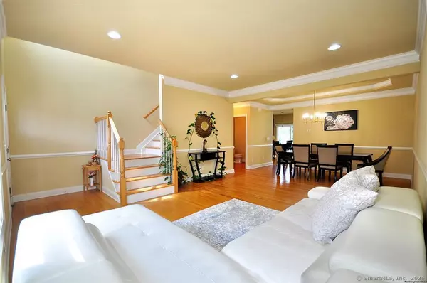 Newington, CT 06111,12 Bogart Lane #12